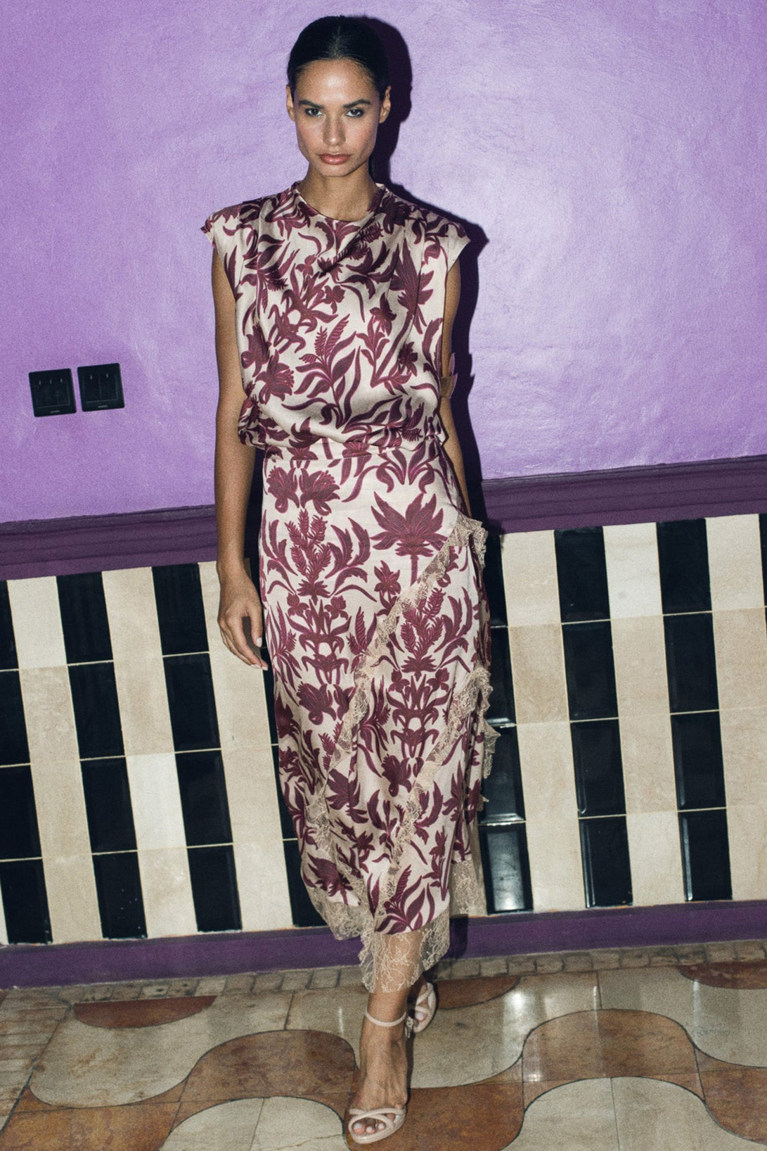 Conjunto Buganvilla de MonBali Collection, blusa y falda de viscosa fluida con caída elegante, ideal para invitadas de boda