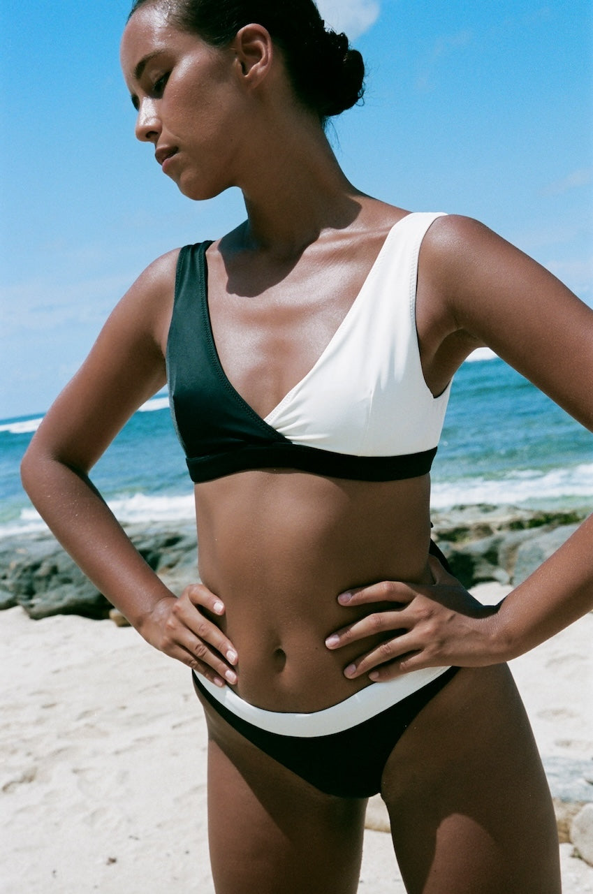 Bikini Folia bicolor blanco y negro